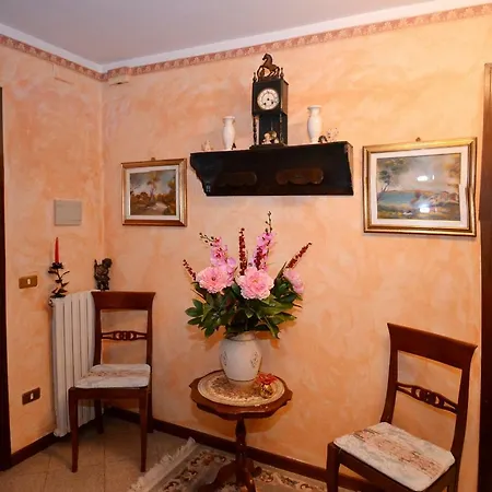 Il Pavone Alojamento de Acomodação e Pequeno-almoço 3*